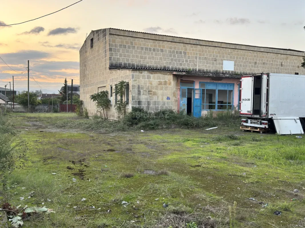 Satılır obyekt 2500 m²