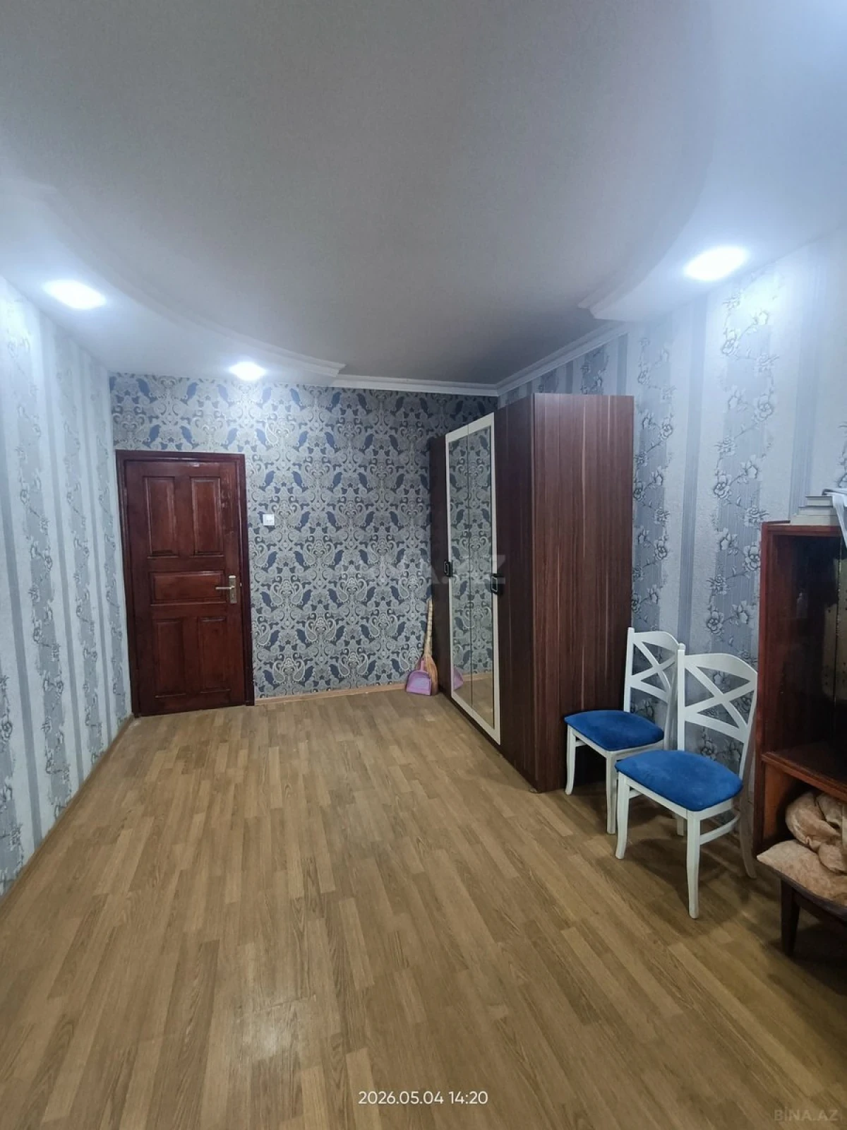 Kirayə verilir 4 otaqlı mənzil 105 m²