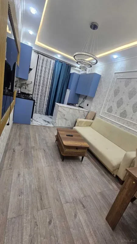 Kirayə verilir 2 otaqlı mənzil 70 m²