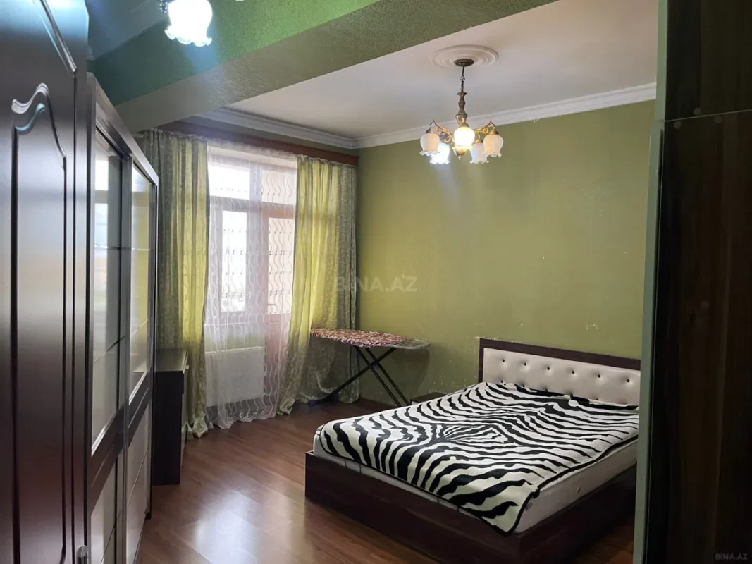 Satılır 2 otaqlı mənzil 70 m²
