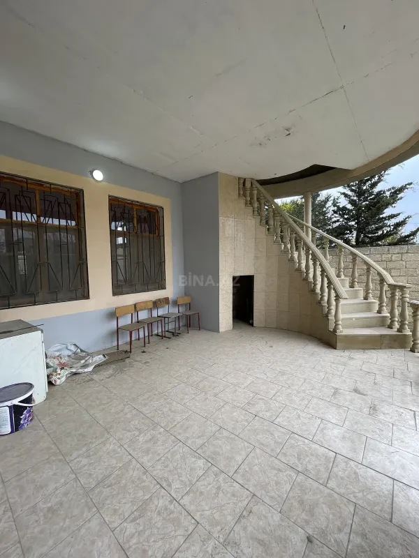 Satılır 6 otaqlı həyət evi 200 m²