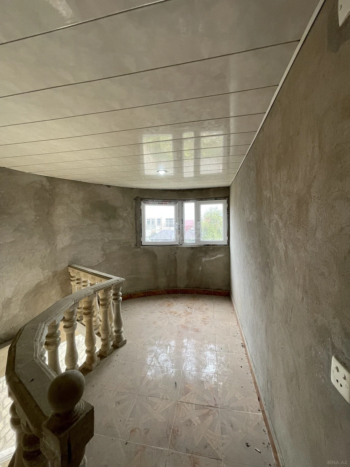 Satılır 6 otaqlı həyət evi 200 m²