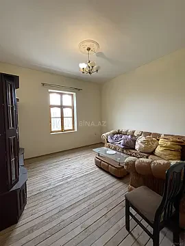 Satılır 6 otaqlı həyət evi 200 m²