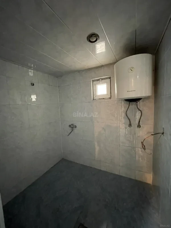 Satılır 6 otaqlı həyət evi 200 m²