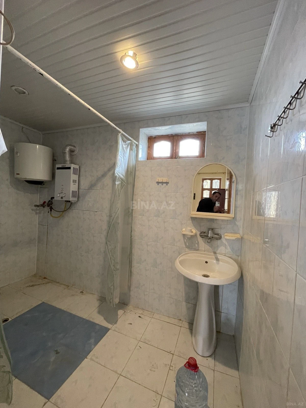 Satılır 6 otaqlı həyət evi 200 m²