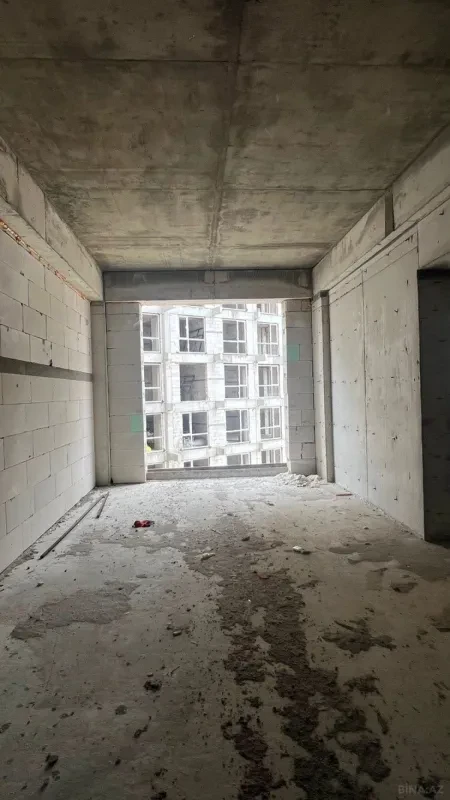 Satılır 2 otaqlı mənzil 61 m²
