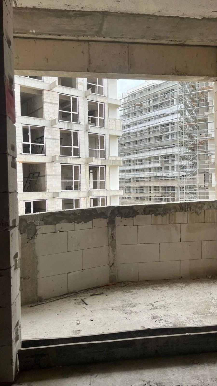 Satılır 2 otaqlı mənzil 61 m²