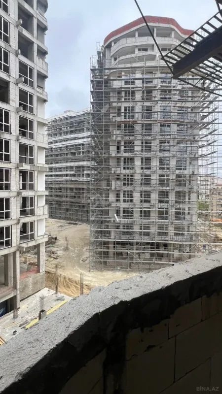 Satılır 2 otaqlı mənzil 61 m²