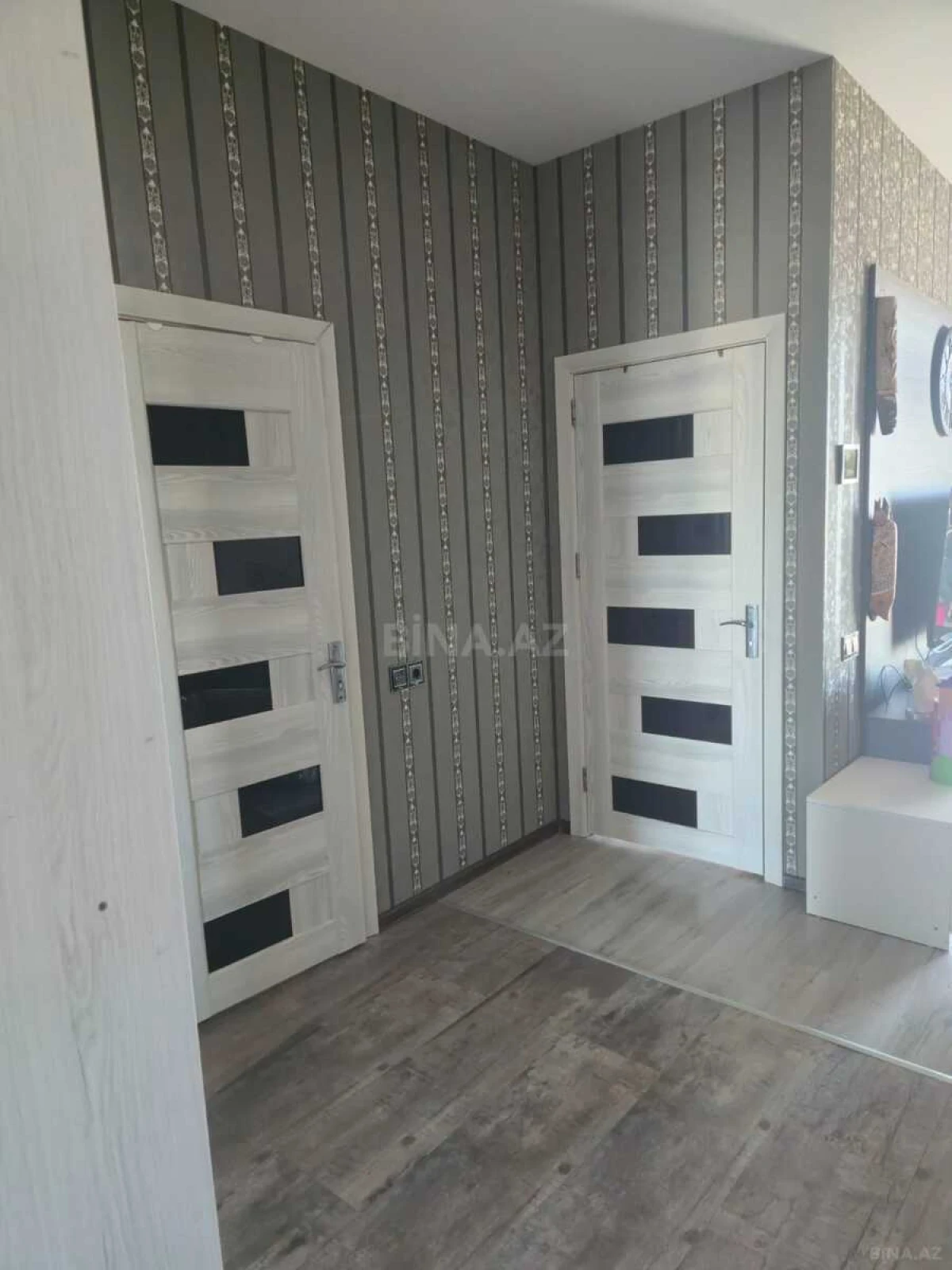 Satılır 2 otaqlı mənzil 68 m²