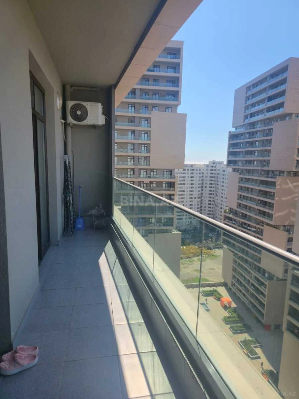 Satılır 2 otaqlı mənzil 68 m²