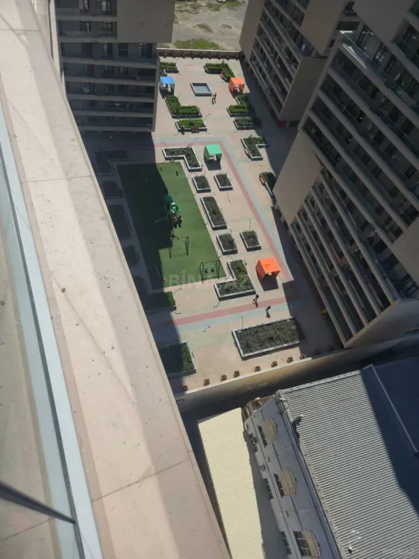 Satılır 2 otaqlı mənzil 68 m²