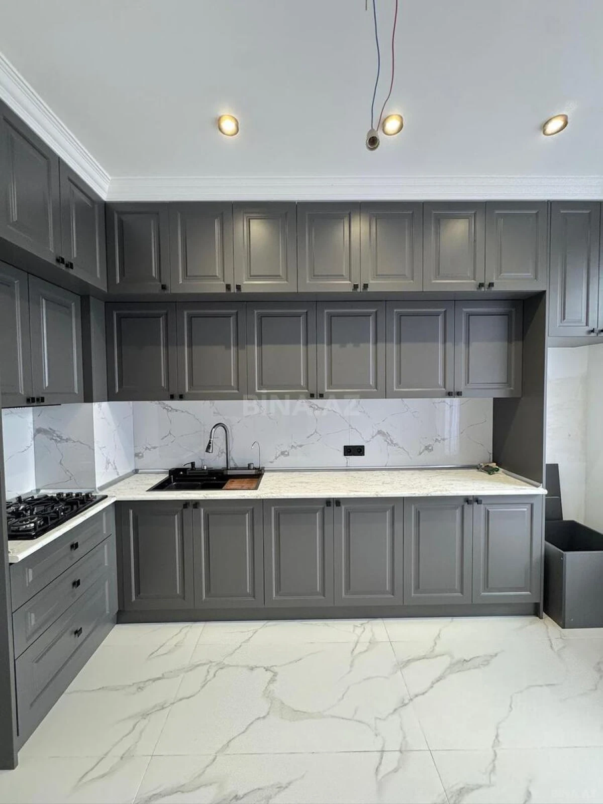 Satılır 2 otaqlı mənzil 80 m²