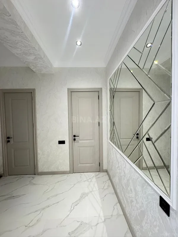 Satılır 2 otaqlı mənzil 80 m²