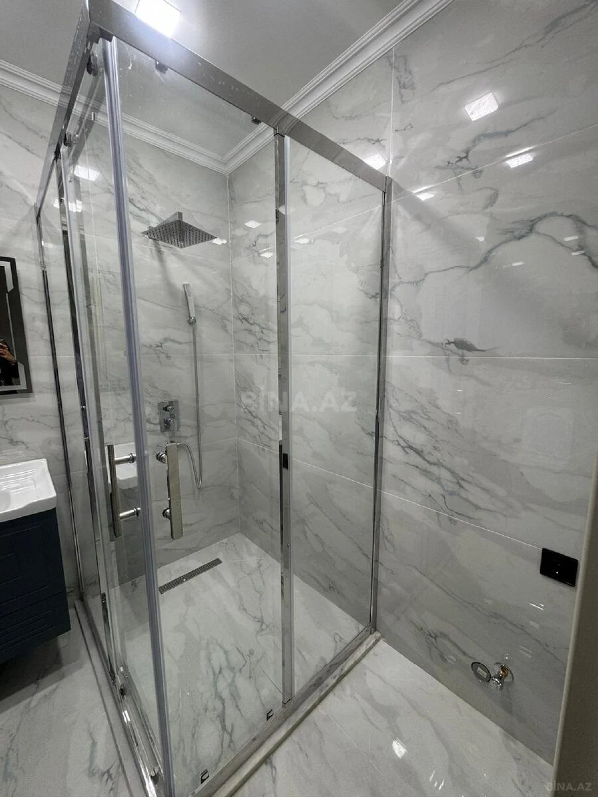 Satılır 2 otaqlı mənzil 80 m²