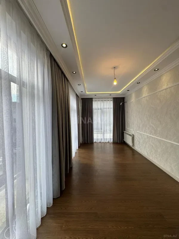 Satılır 2 otaqlı mənzil 80 m²