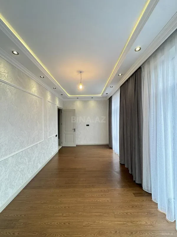 Satılır 2 otaqlı mənzil 80 m²
