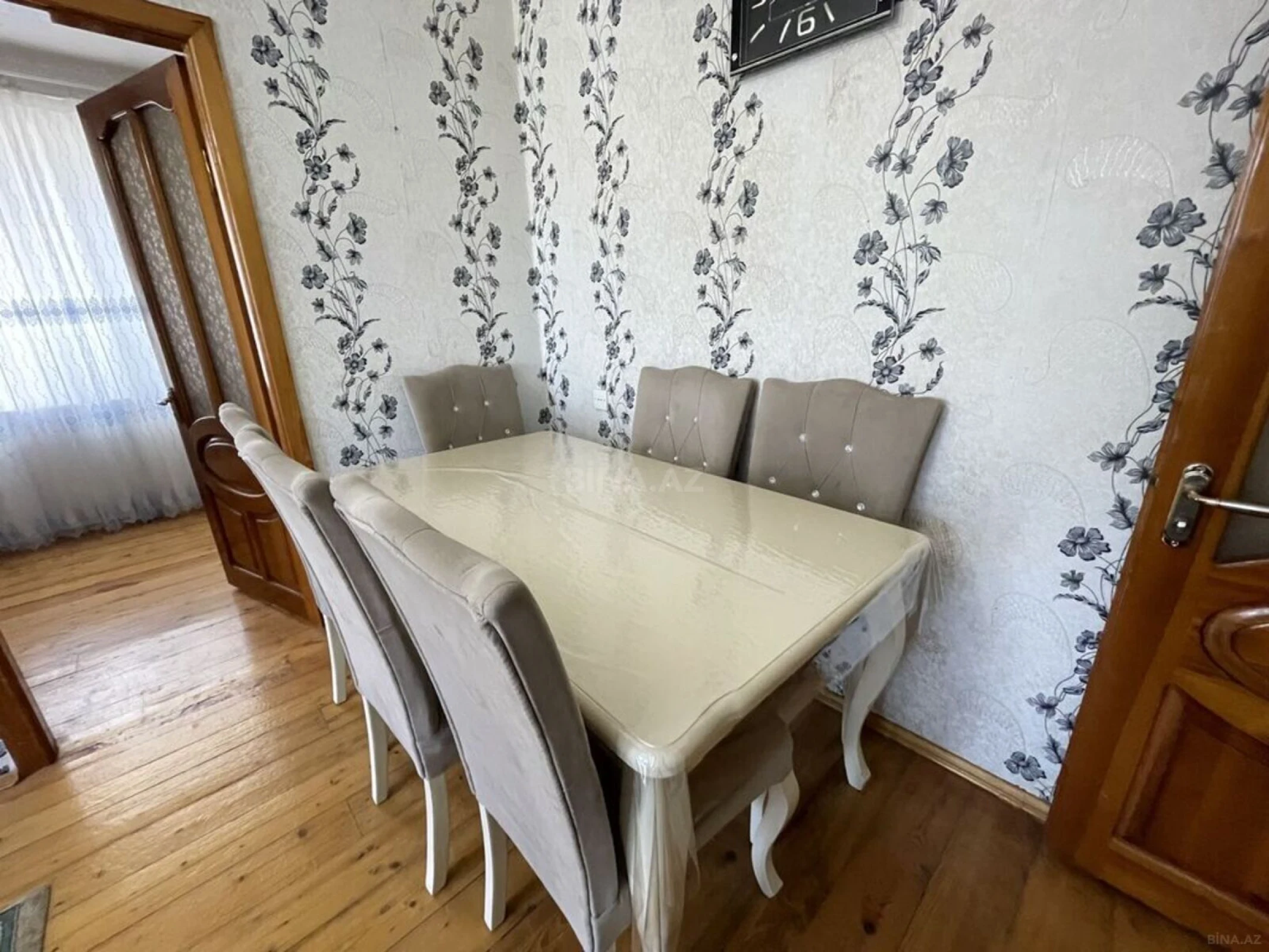 Kirayə verilir 2 otaqlı mənzil 56 m²
