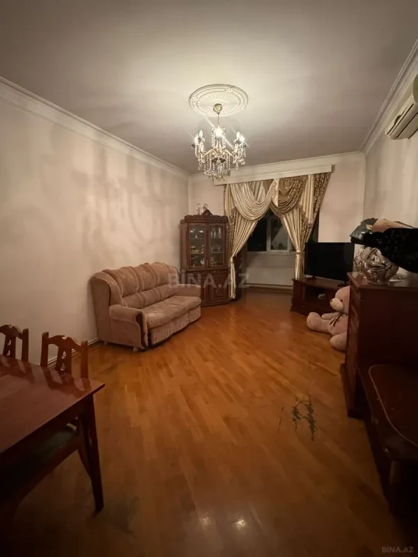 Satılır 3 otaqlı mənzil 60 m²