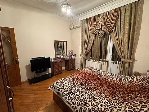 Satılır 3 otaqlı mənzil 60 m²