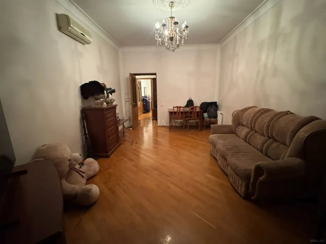 Satılır 3 otaqlı mənzil 60 m²