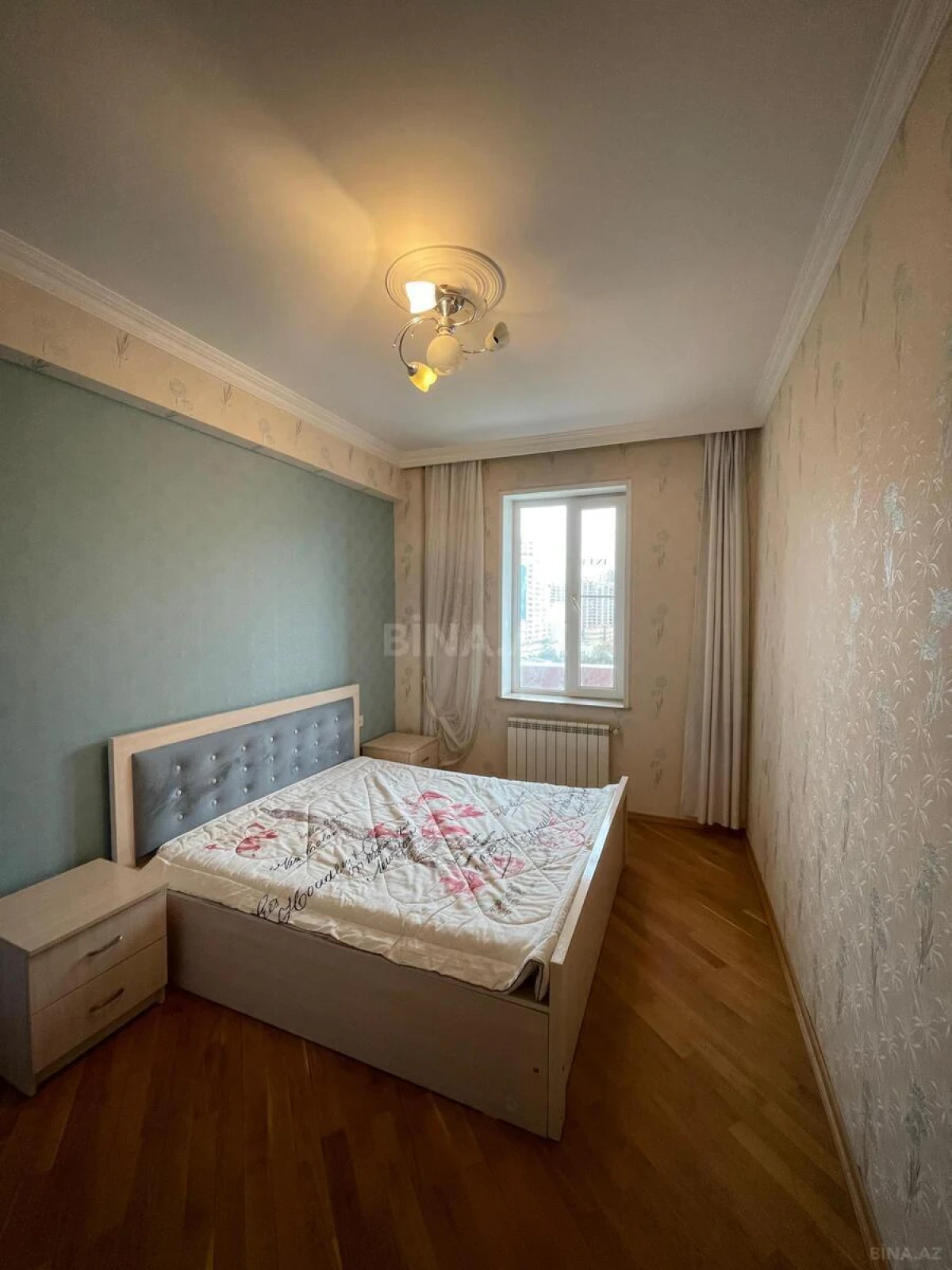 Satılır 3 otaqlı mənzil 120 m²