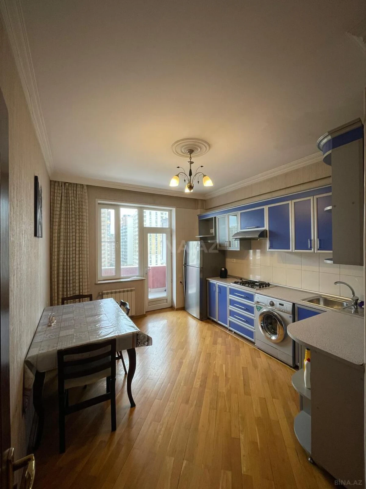 Satılır 3 otaqlı mənzil 120 m²
