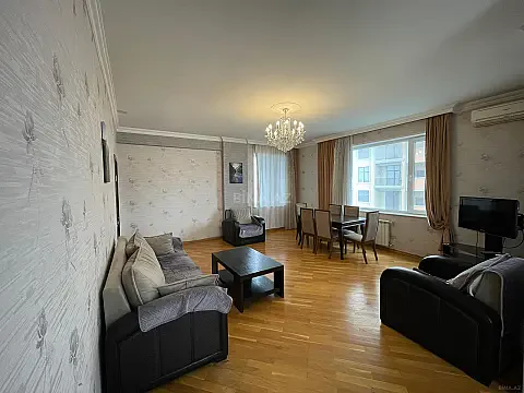 Satılır 3 otaqlı mənzil 120 m²