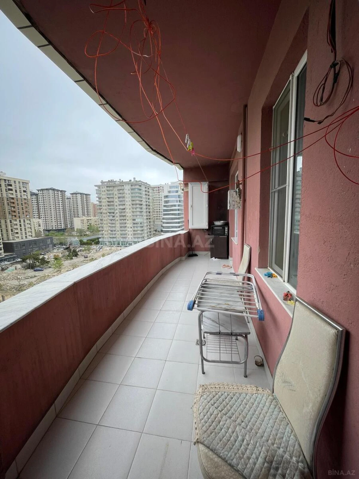 Satılır 3 otaqlı mənzil 120 m²