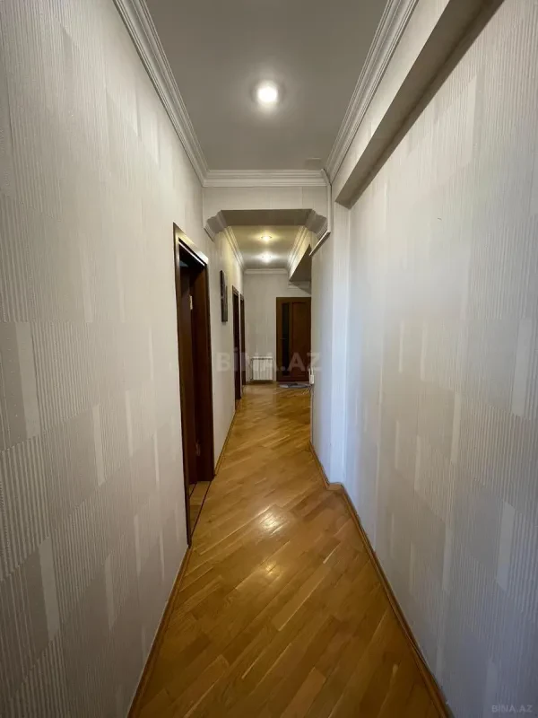 Satılır 3 otaqlı mənzil 120 m²