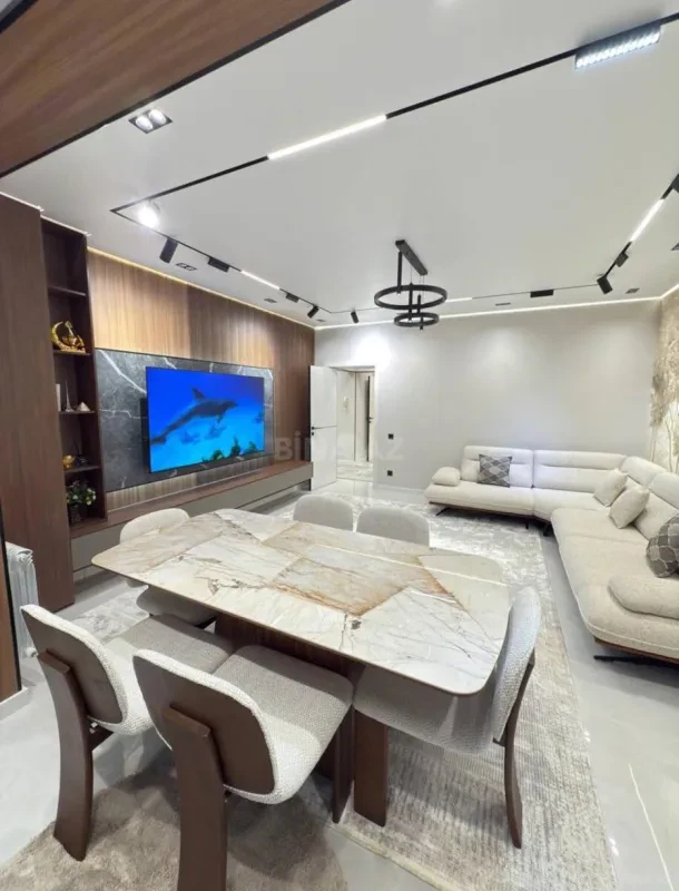 Kirayə verilir 3 otaqlı mənzil 120 m²