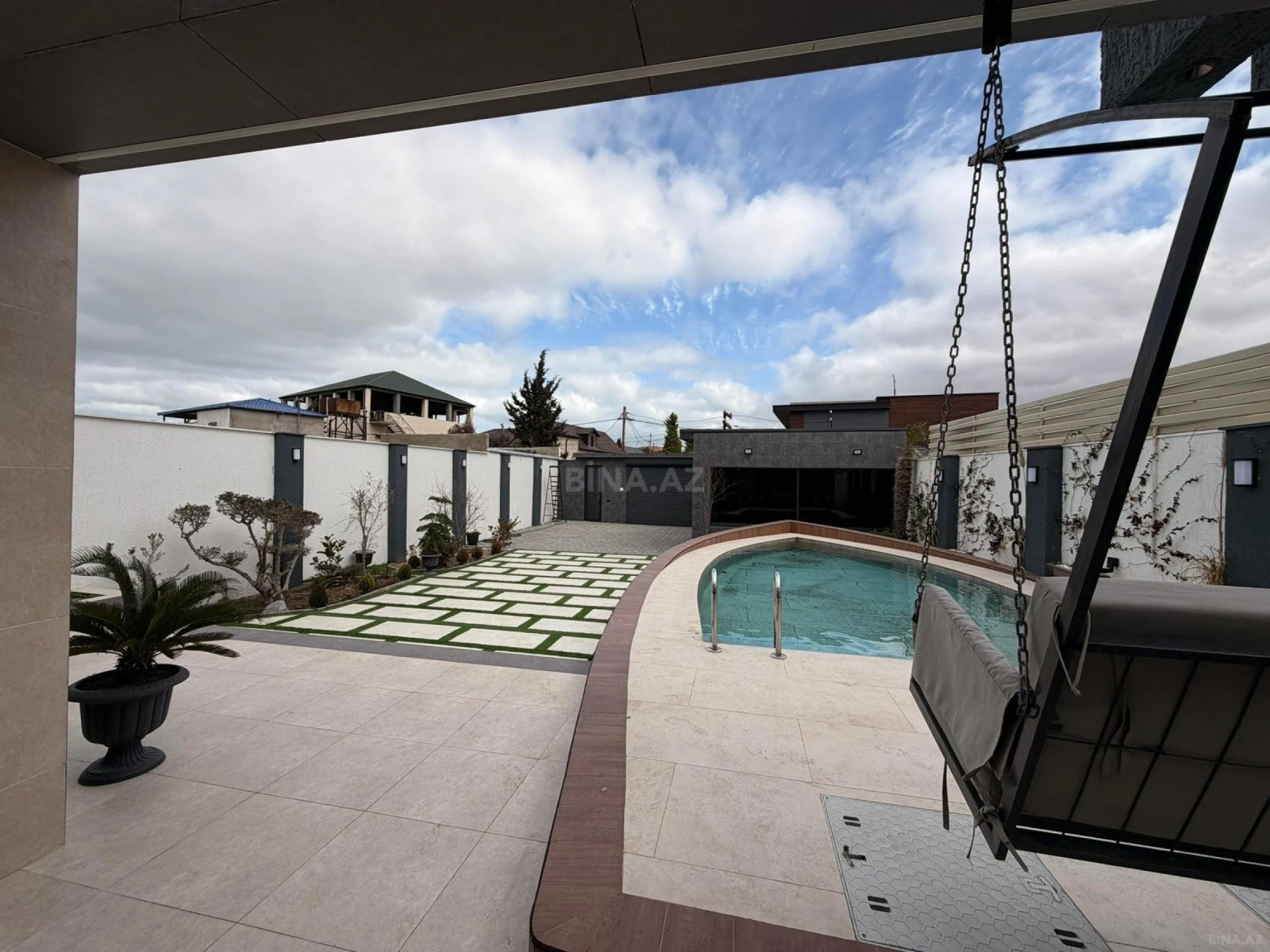 Satılır 4 otaqlı həyət evi 230 m²