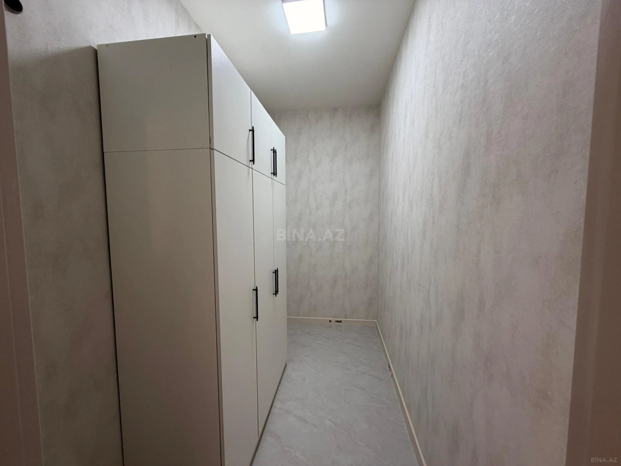 Satılır 4 otaqlı həyət evi 230 m²