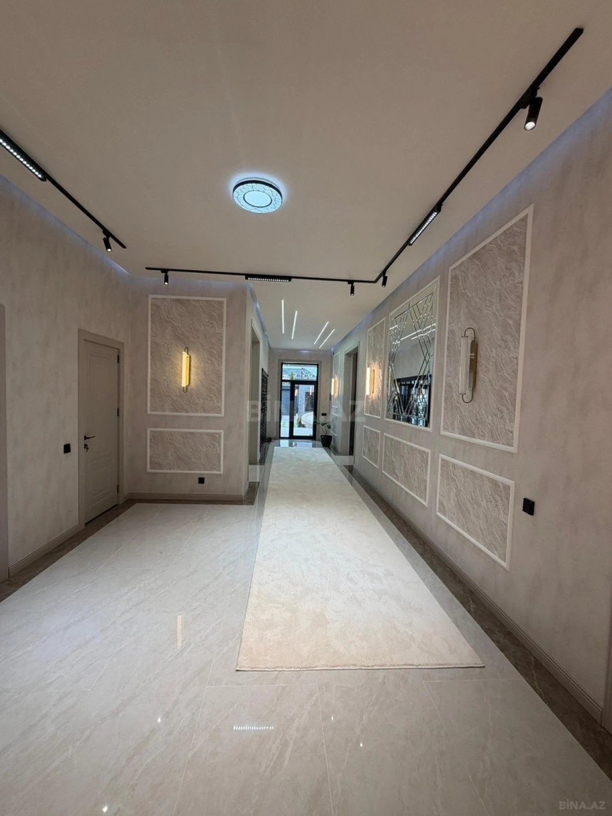 Satılır 4 otaqlı həyət evi 230 m²
