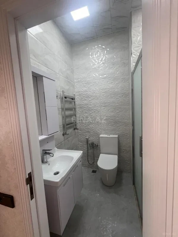 Kirayə verilir 2 otaqlı mənzil 50 m²