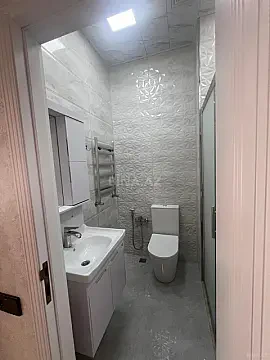 Kirayə verilir 2 otaqlı mənzil 50 m²