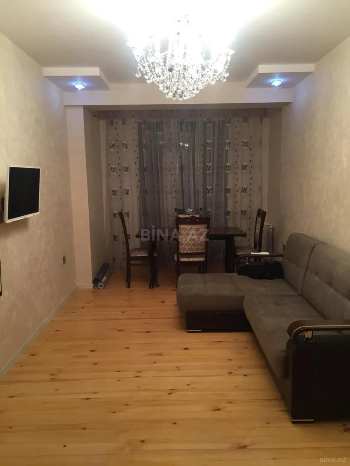 Kirayə verilir 2 otaqlı mənzil 60 m²