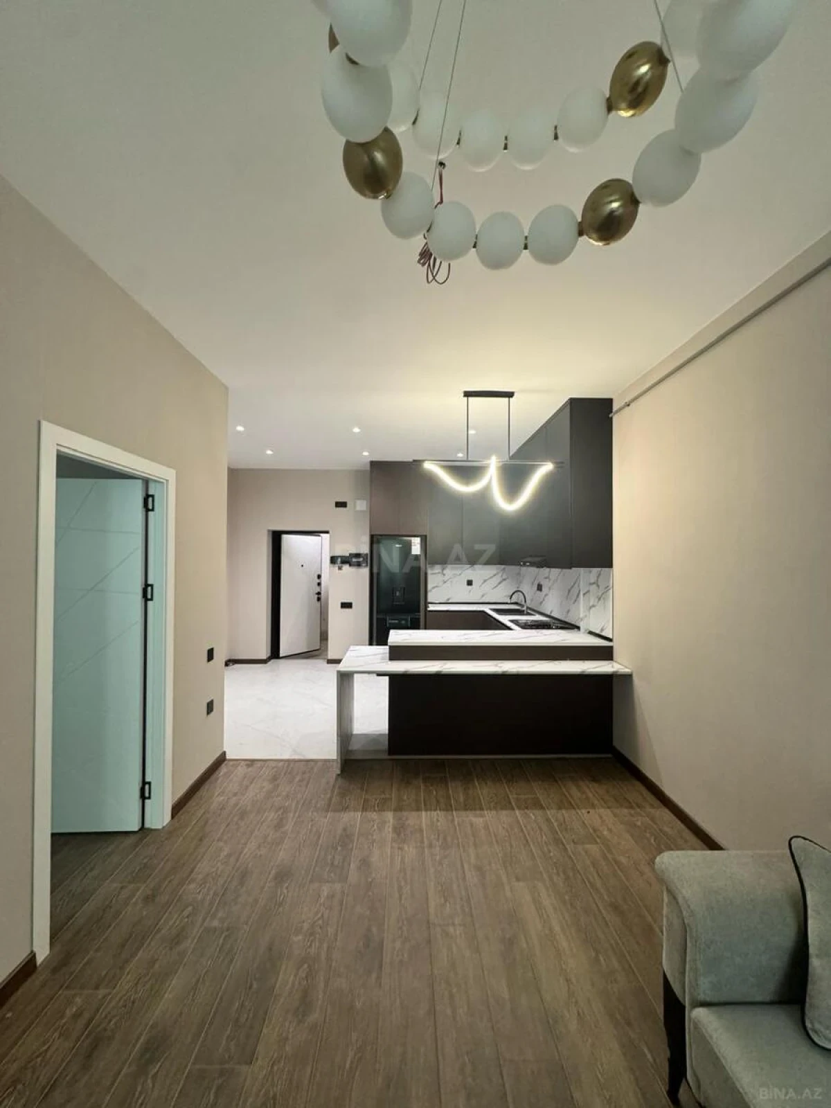Kirayə verilir 2 otaqlı mənzil 65 m²