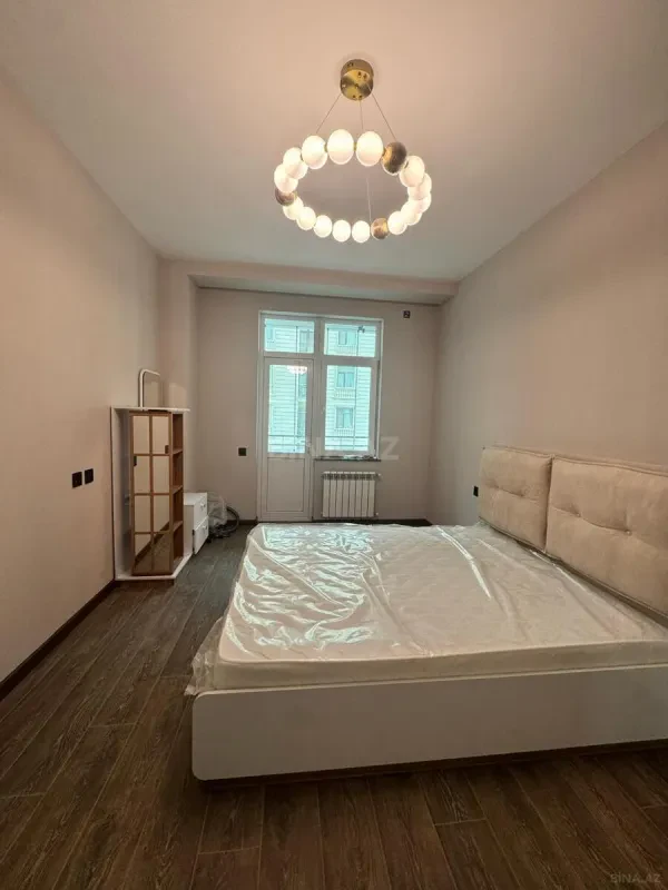 Kirayə verilir 2 otaqlı mənzil 65 m²