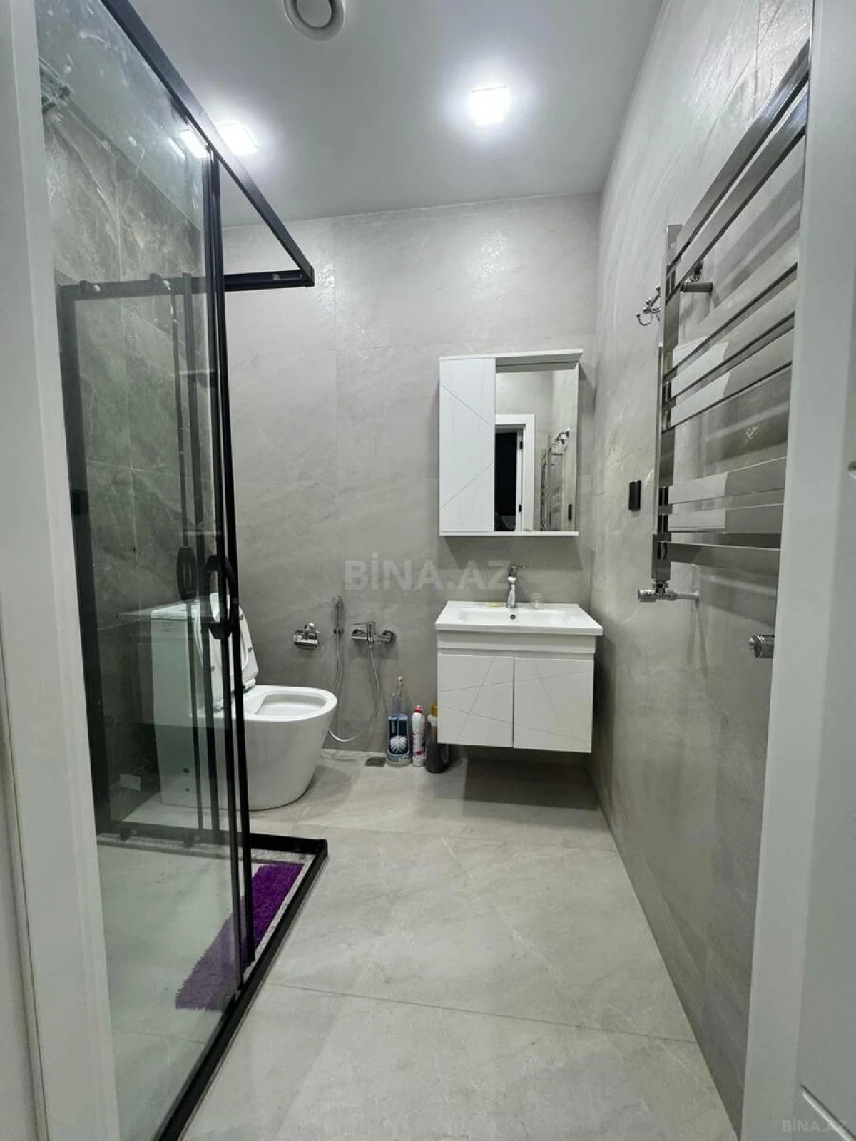 Kirayə verilir 2 otaqlı mənzil 65 m²
