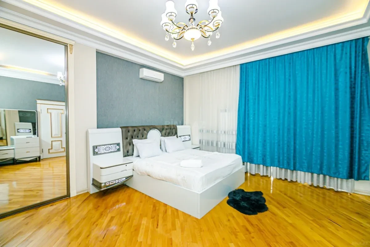 Kirayə verilir 6 otaqlı həyət evi 250 m²