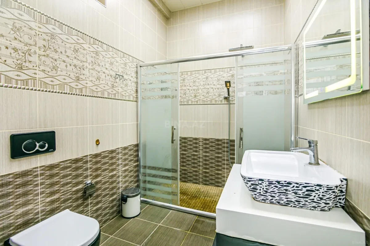 Kirayə verilir 6 otaqlı həyət evi 250 m²