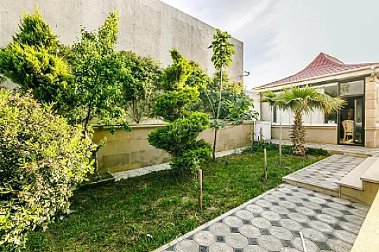 Kirayə verilir 6 otaqlı həyət evi 250 m²