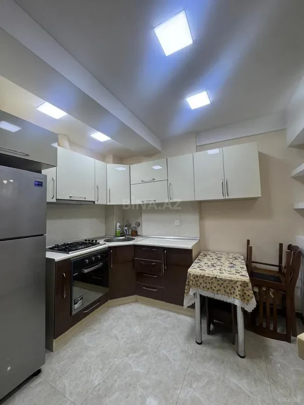 Satılır 2 otaqlı mənzil 70 m²