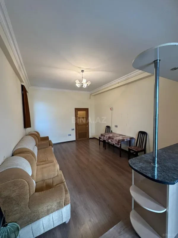 Satılır 2 otaqlı mənzil 58 m²