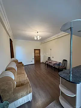 Satılır 2 otaqlı mənzil 58 m²