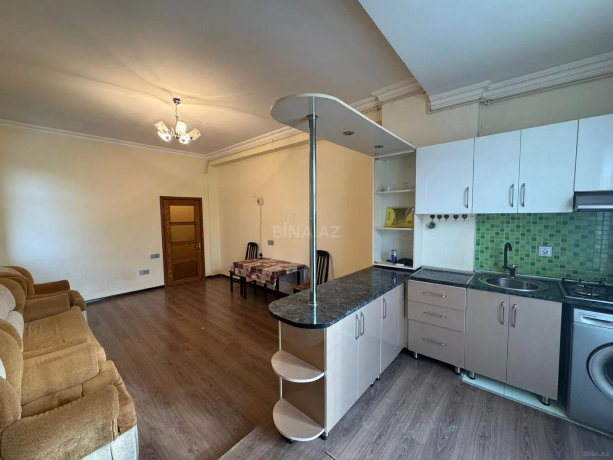 Satılır 2 otaqlı mənzil 58 m²