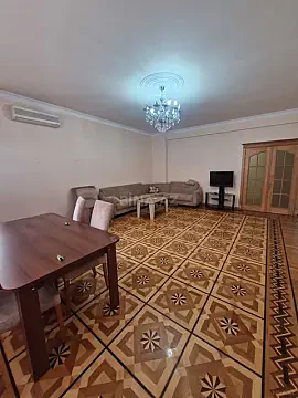 Kirayə verilir 4 otaqlı mənzil 180 m² — Bakı, Nərimanov 4 otaq 180.00 m²