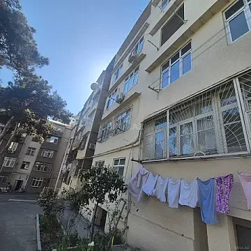 Satılır 2 otaqlı mənzil 61 m² — Bakı, Həzi Aslanov qəs. 2 otaq 61.00 m²