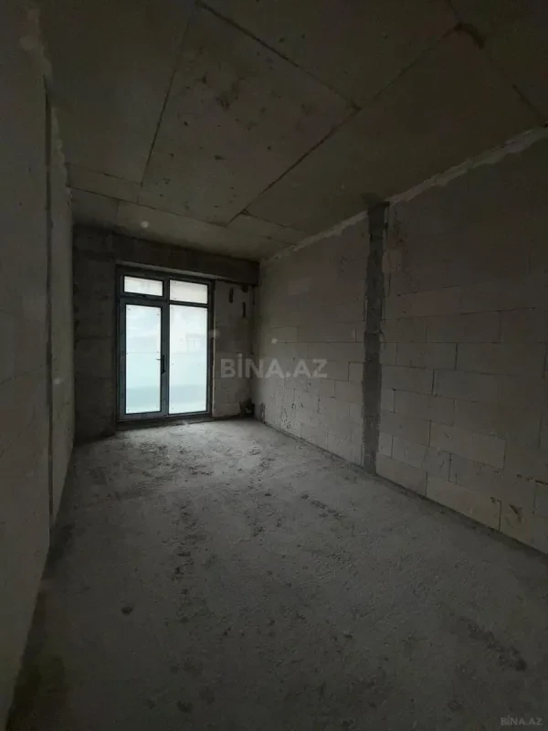 Satılır 3 otaqlı mənzil 150 m²