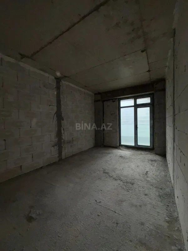 Satılır 3 otaqlı mənzil 150 m²